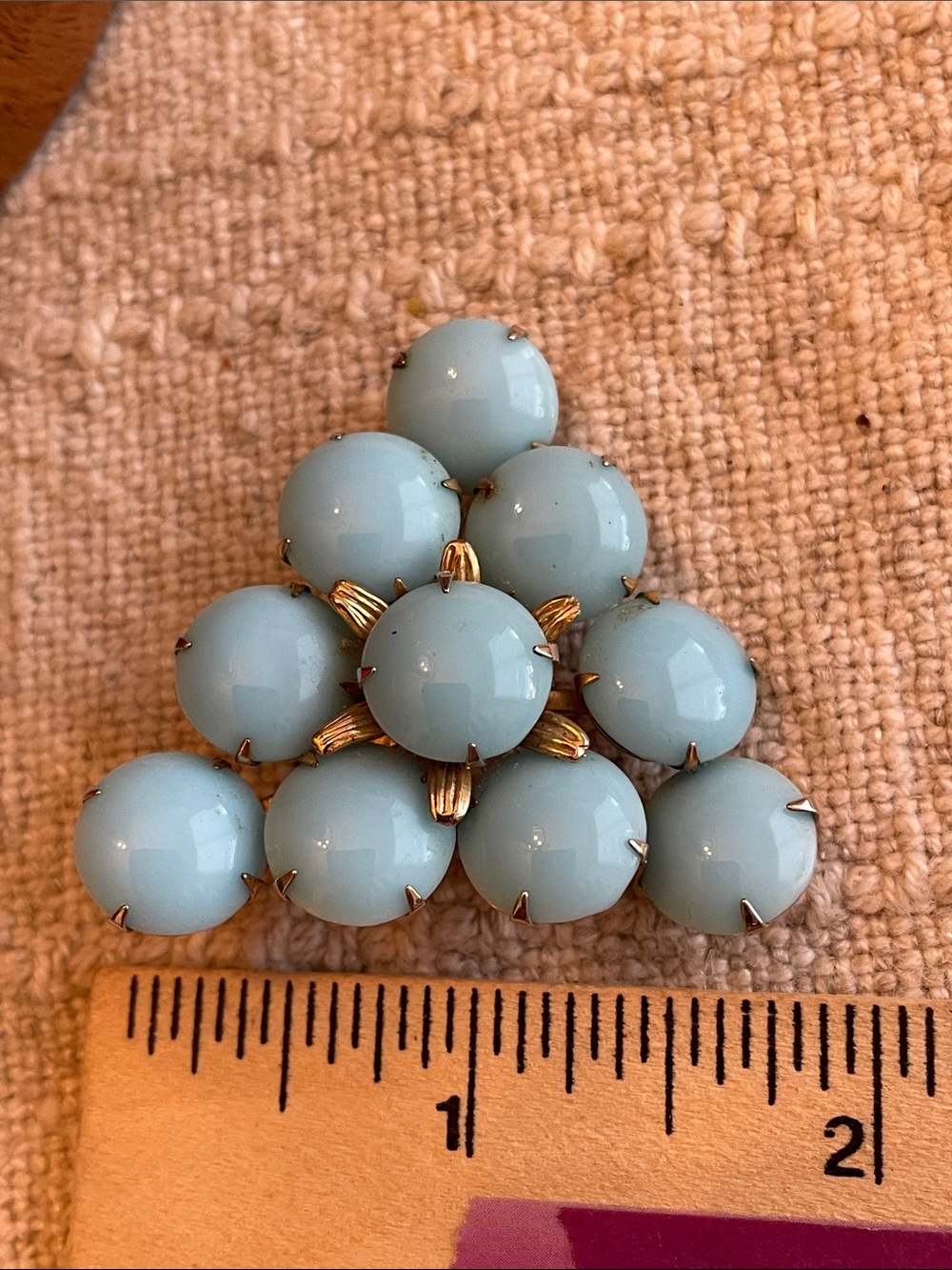 Vintage Pale Blue milk glass Cluster Brooch - Unbranded - Picture 4 of 5